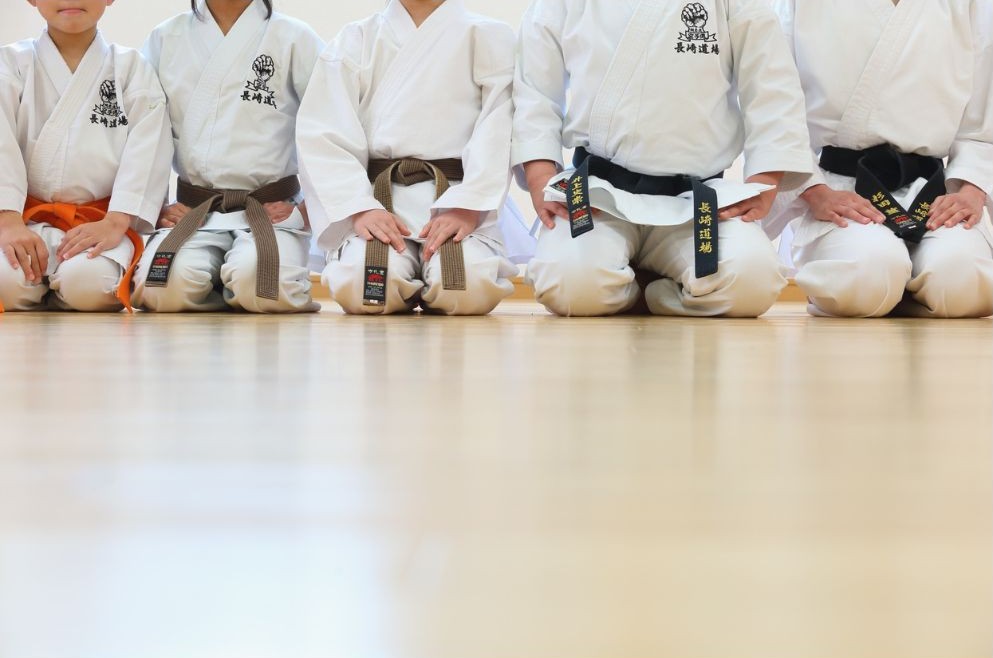 空手を習う子供達