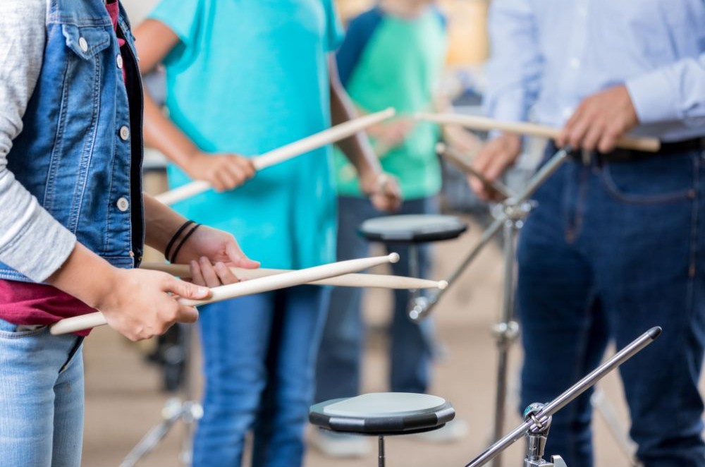 ドラムと子供達